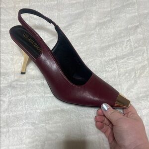 BUEUPU Burgundy Slingback Heel with Gold Toe Cap